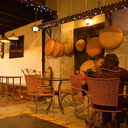 21 Hostel Янгон Екстер'єр фото