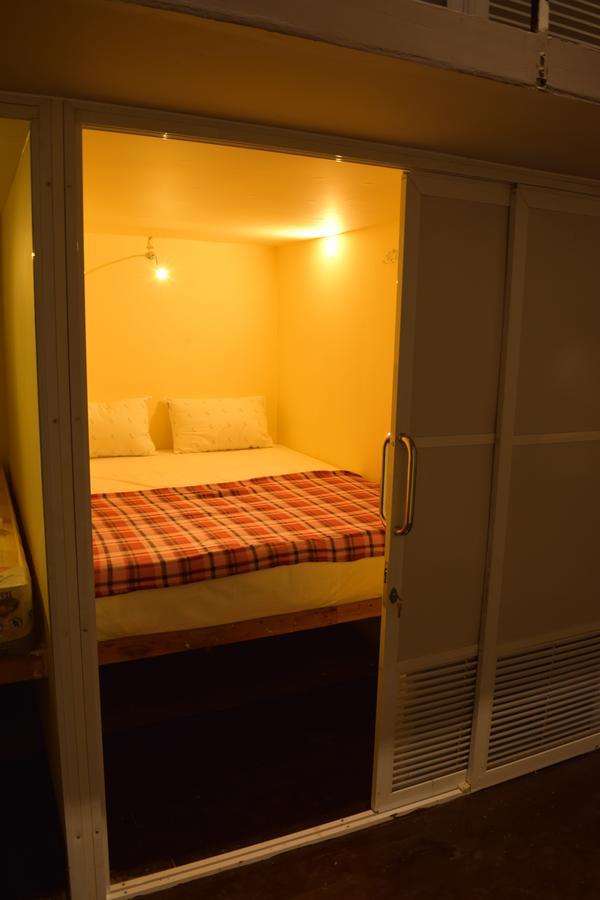 21 Hostel Янгон Екстер'єр фото